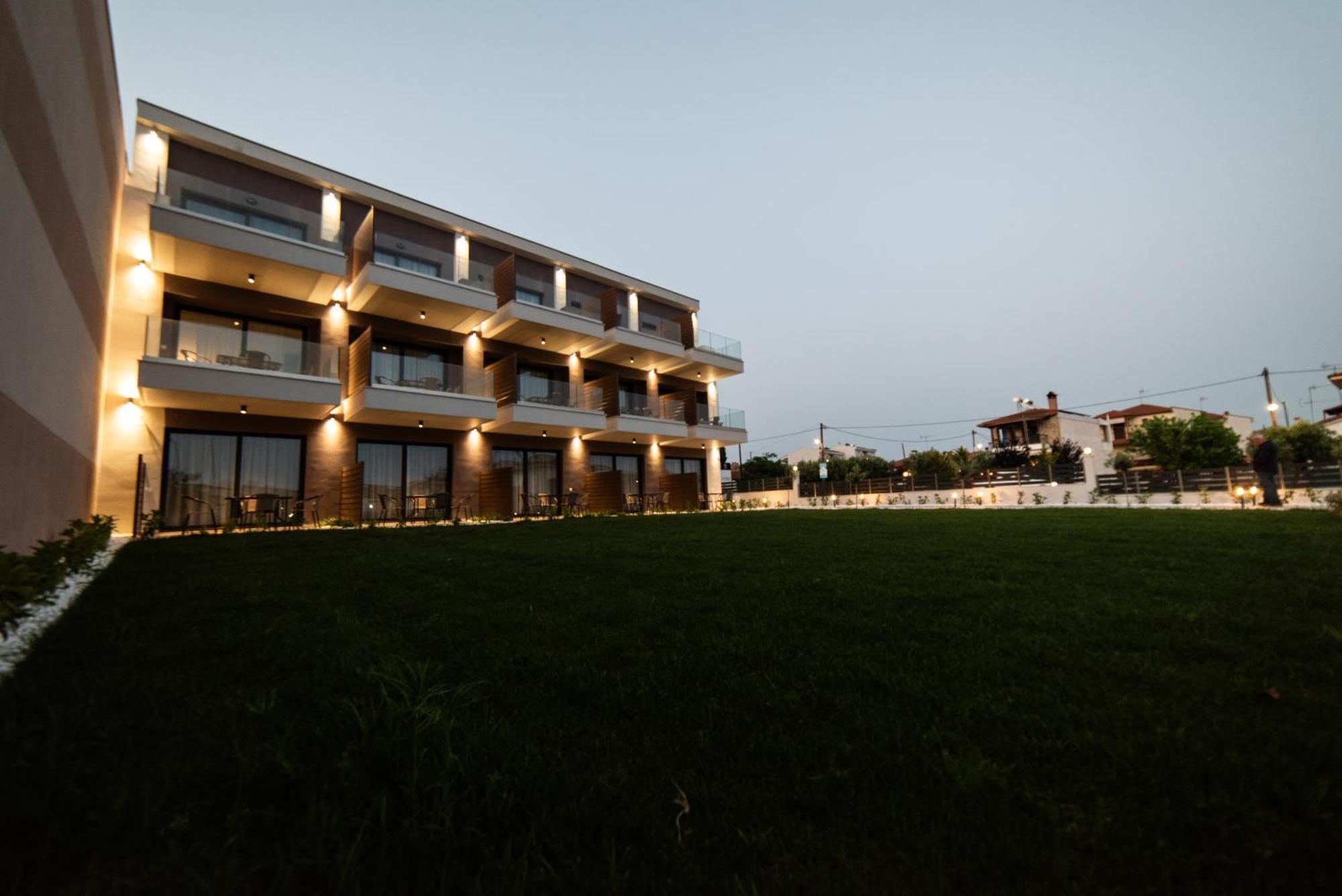 Апарт готель Sithonian Sunset Luxury - Nikiti Cozy Getaways Екстер'єр фото
